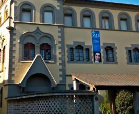 塞奥-德乌赫尔 Residencia Sagrada Familia酒店 外观 照片